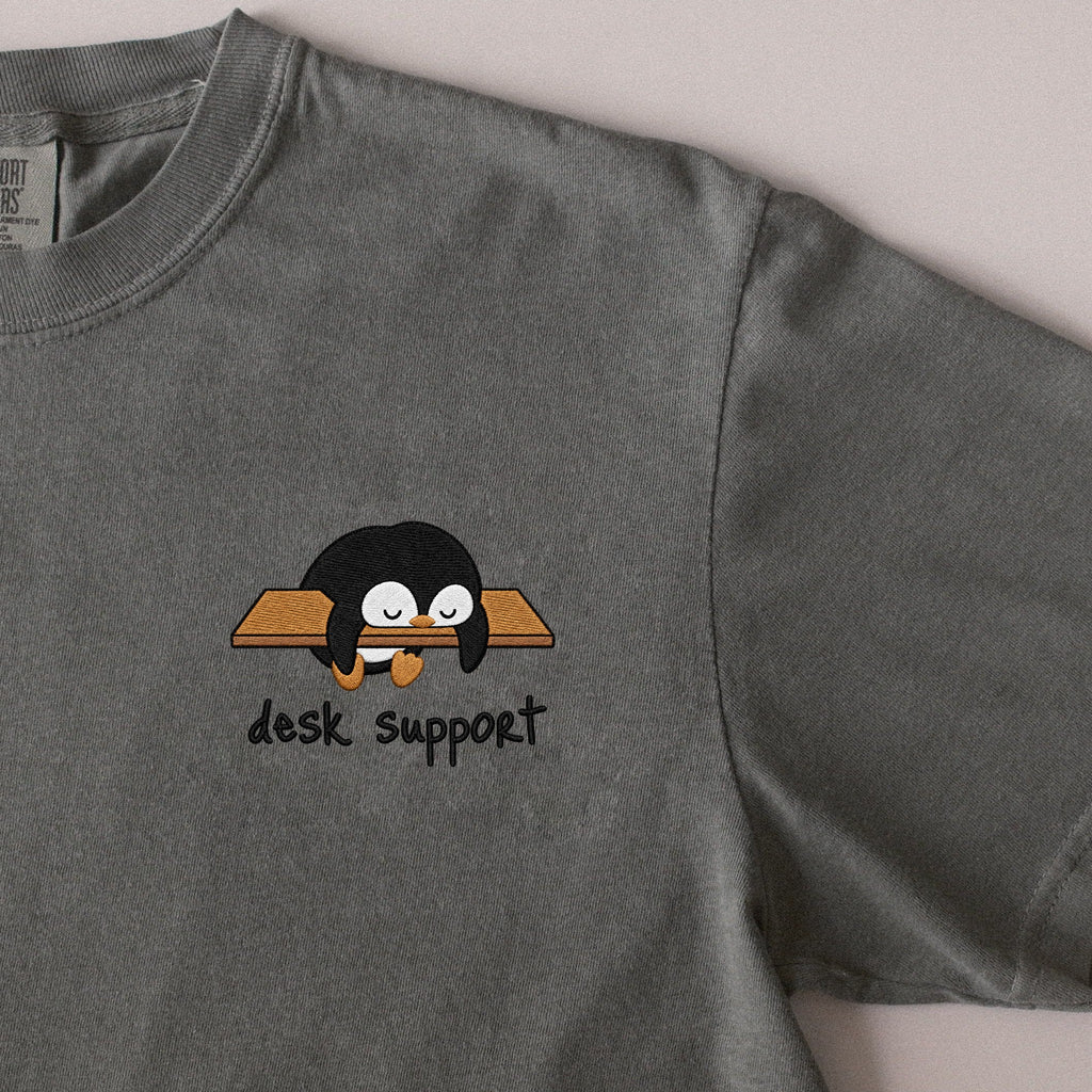 Desk Support embroidered t-shirt in Moss