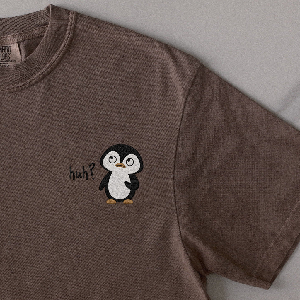 Huh? embroidered t-shirt in Espresso
