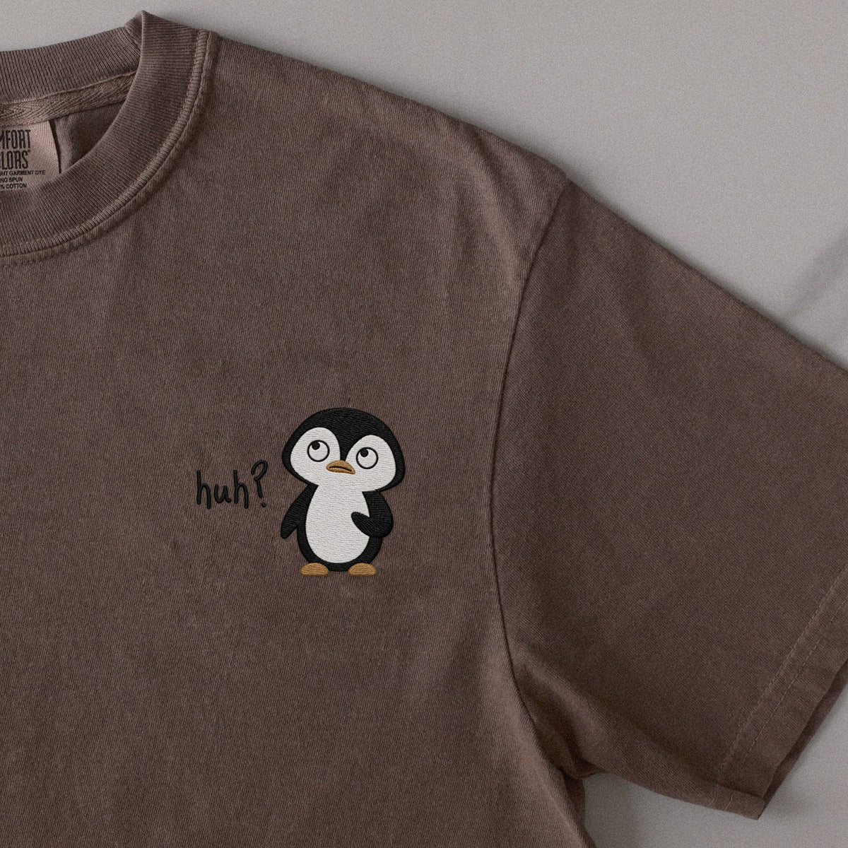 Huh? embroidered t-shirt in Espresso