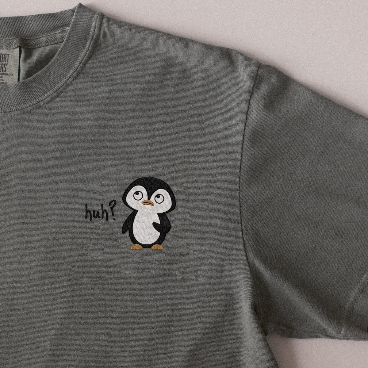 Huh? embroidered t-shirt in Moss