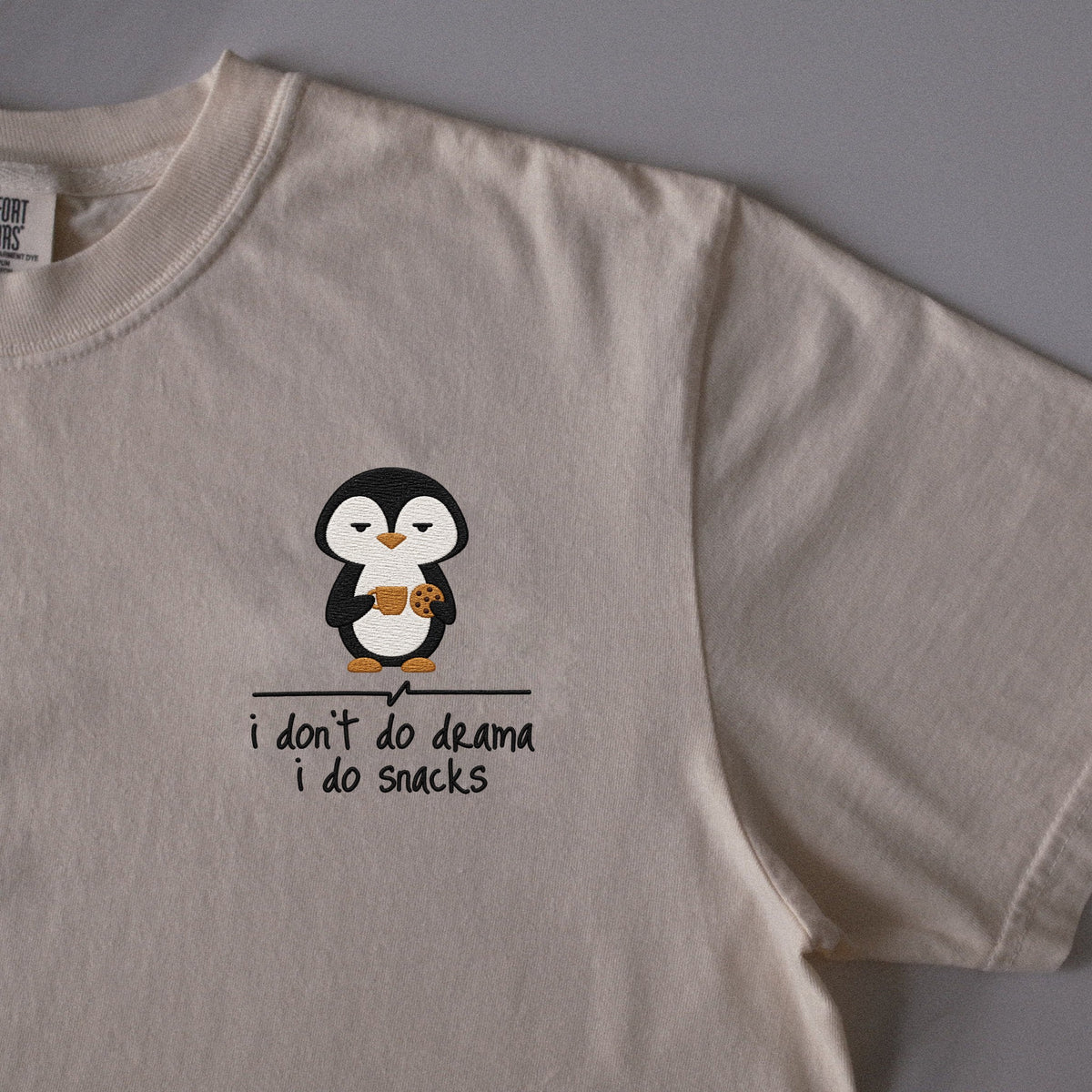 I Don't Do Drama, I Do Snacks embroidered t-shirt in Ivory
