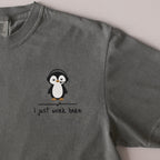 I Just Work Here... embroidered t-shirt in Moss