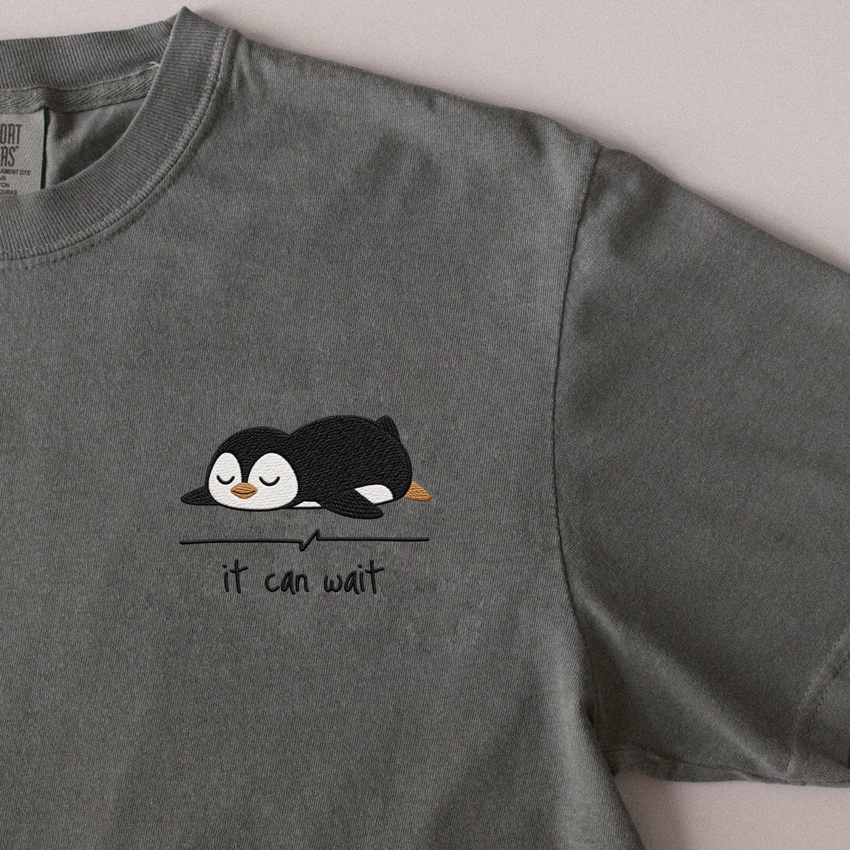It Can Wait embroidered t-shirt in Moss
