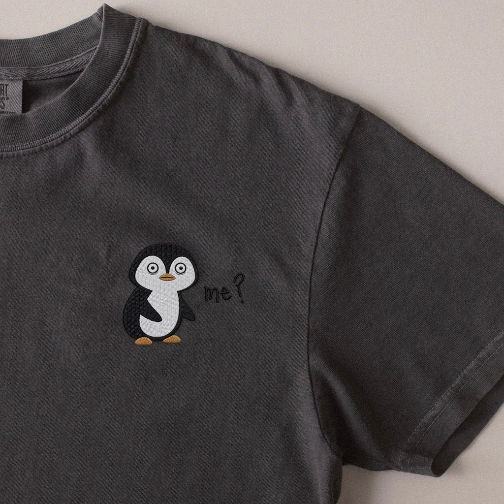 Me? embroidered t-shirt in Pepper